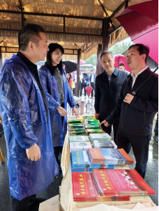 太阳城
开展“三下乡”集中服务活动(2)151